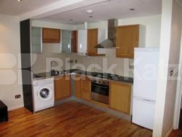 			2 Bedroom, 1 bath, 1 reception Flat			 Shirland Road, MAIDA VALE 